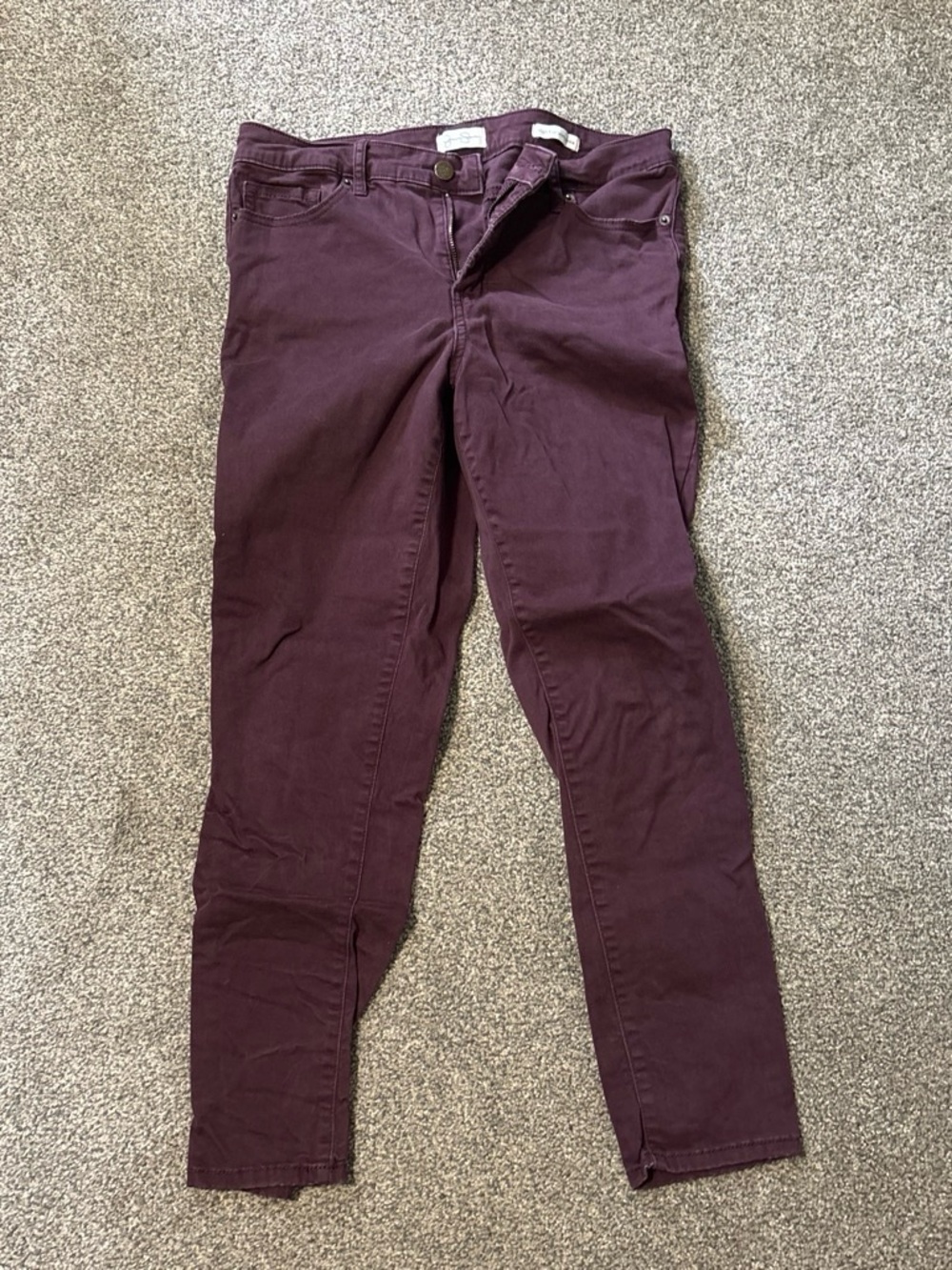 Jessica Simpson Straight Leg Jeans in Plum